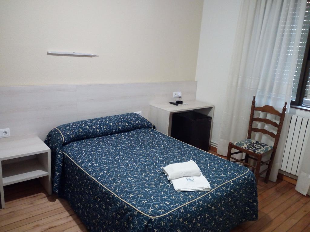 Pension La Principal Torrelavega Luaran gambar