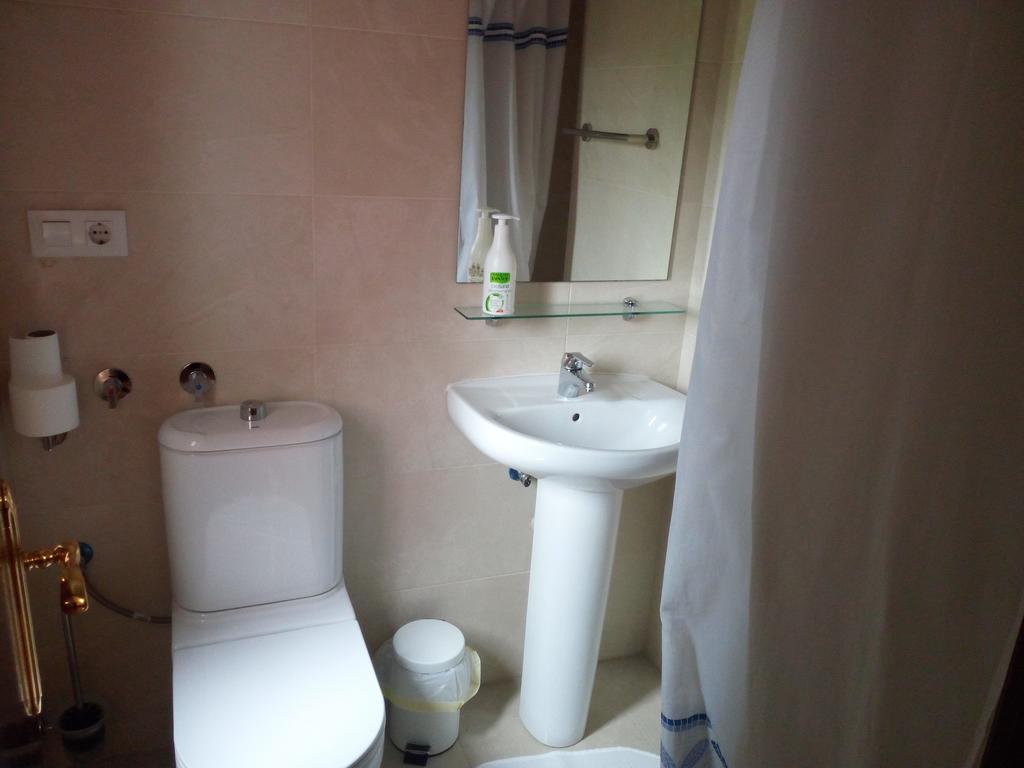 Pension La Principal Torrelavega Luaran gambar